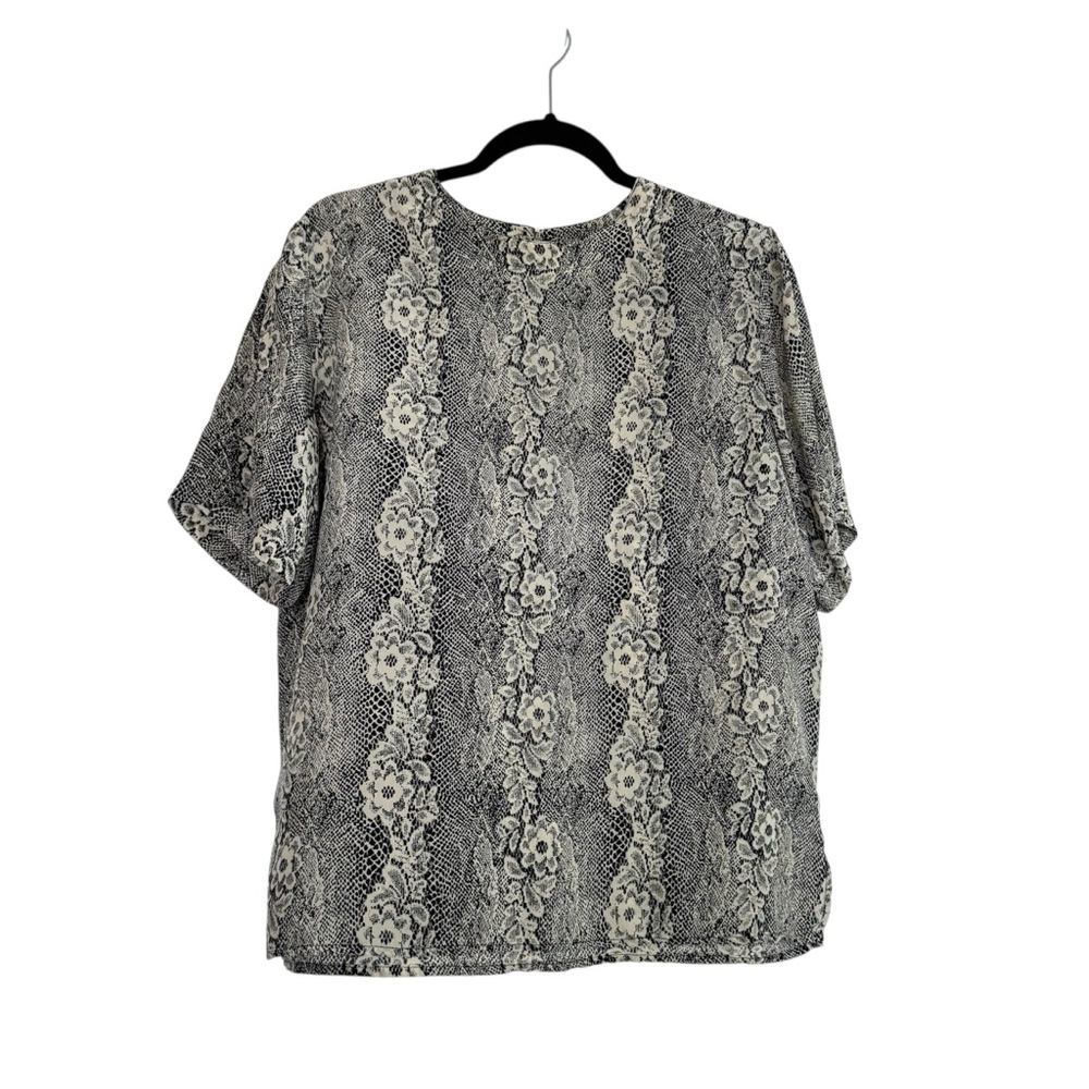 STUNT Blouse Silk Snakeprint Short Sleeve Pullover - Picture 2 of 11